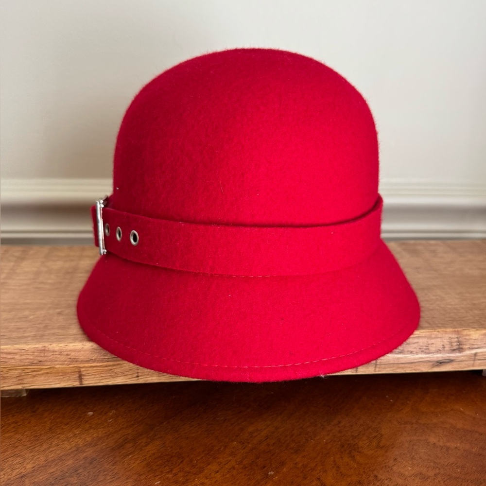 🌺$5 Women's Red 100% Wool Cloche Dress Hat - Target Brand